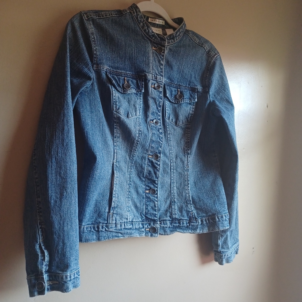 DENIM JACKET